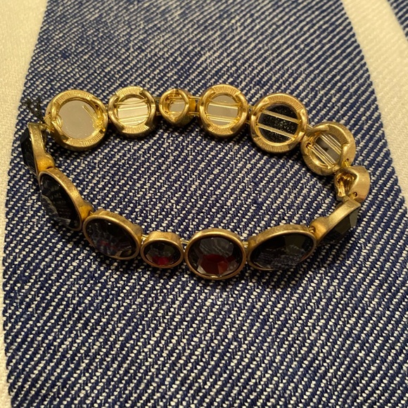 Costume Jewelry Stretch Jeweled Bracelet! - Picture 4 of 4